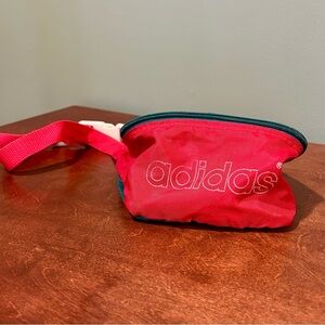 🦋 Vintage Adidas fanny pack belt bag, red and green